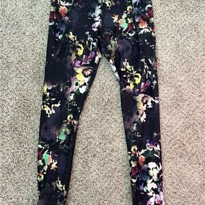 Old Navy Black Floral Leggings